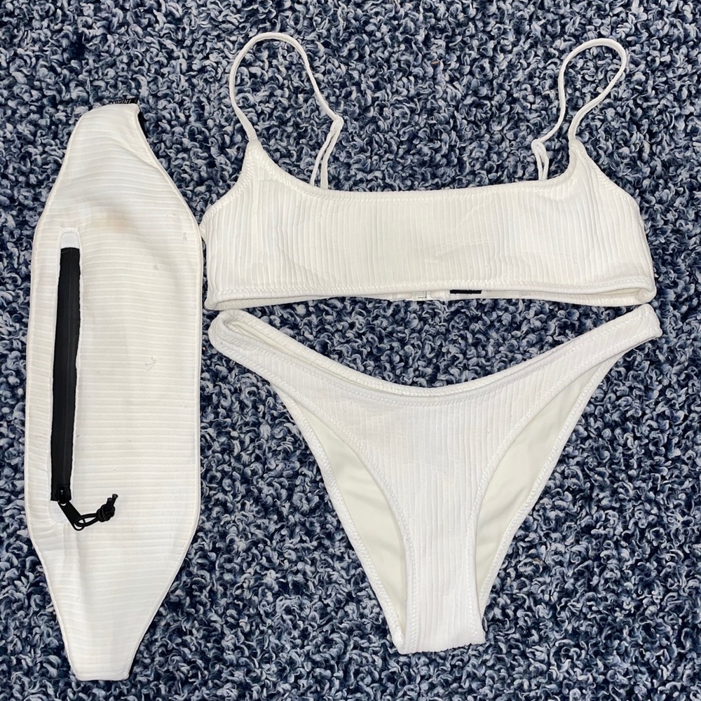 Triangl Pipa White xs DO NOT BUY
